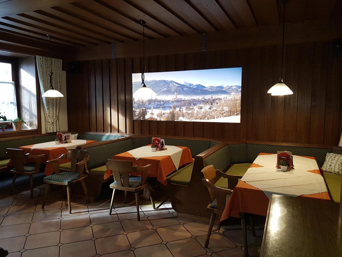 Gasthof - Restaurant Loecker Радштадт Екстер'єр фото
